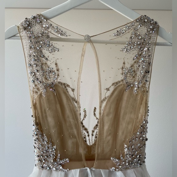 Hayley Paige Kenny Wedding Dress - Picture 4 of 7